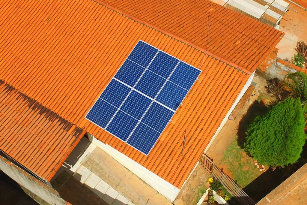 a energia solar está mais barata no Brasil